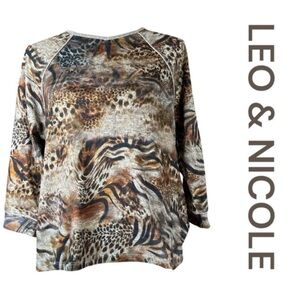 LEO & NICOLE Animal Print Raglan Sleeve Crew Neck Top, Very Soft, Size MP.